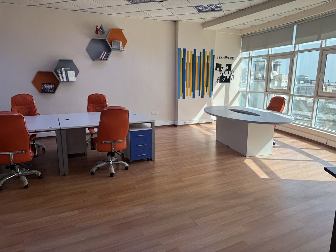 İcarəyə verilir 5 otaqlı ofis 240 m² — Ofis, Bakı (2)