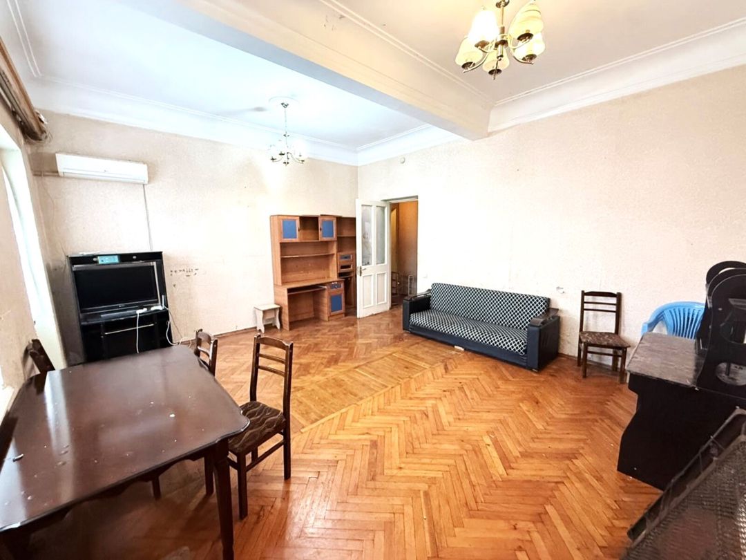 Satılır 3 otaqlı köhnə tikili 70 m² — Mənzil, Bakı (2)