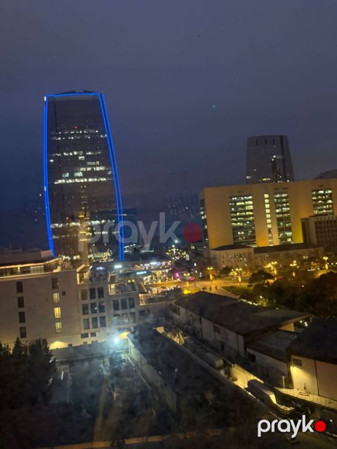 Satılır 3 otaqlı köhnə tikili 120 m² — Bakı