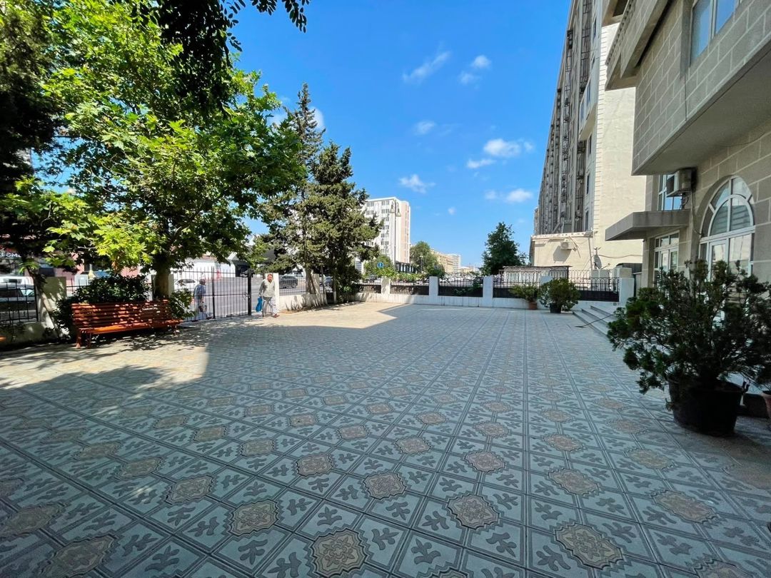 Satılır obyekt 1082 m² — Əmlak, Bakı (2)