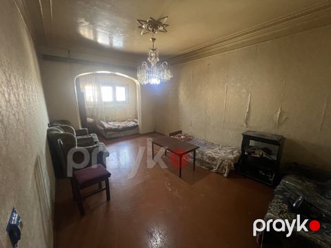 Satılır 2 otaqlı köhnə tikili 53 m²