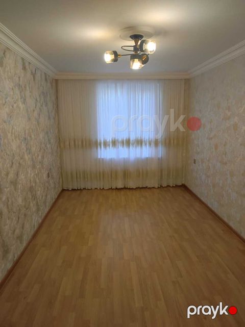Satılır 3 otaqlı köhnə tikili 70 m²