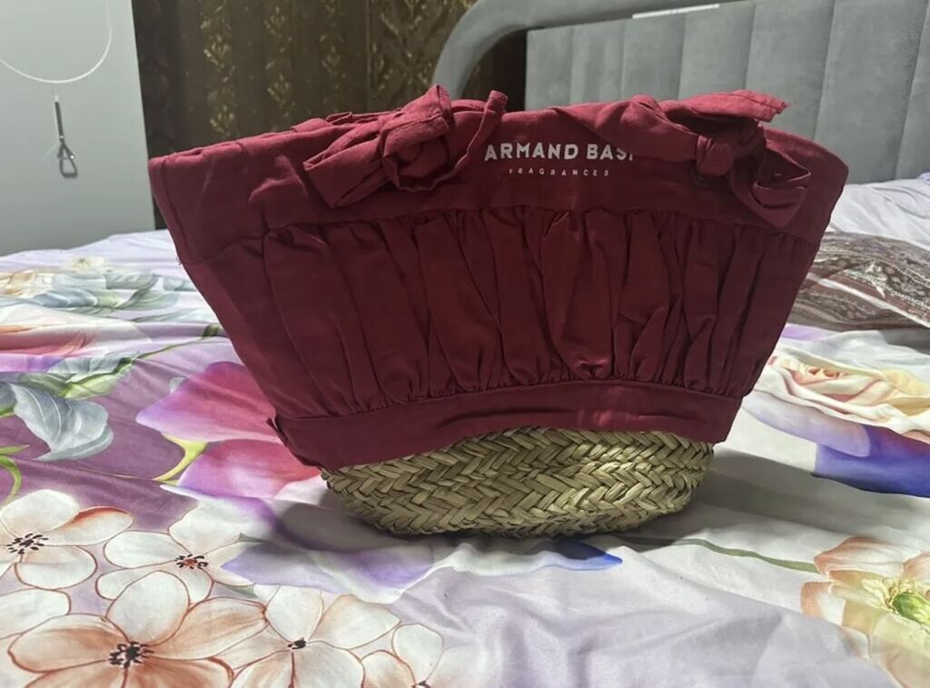 ARMAND BASI “Fragrances” brendli hörmə çanta - Dizayn: üst hissəsi — Çantalar, Bakı (2)