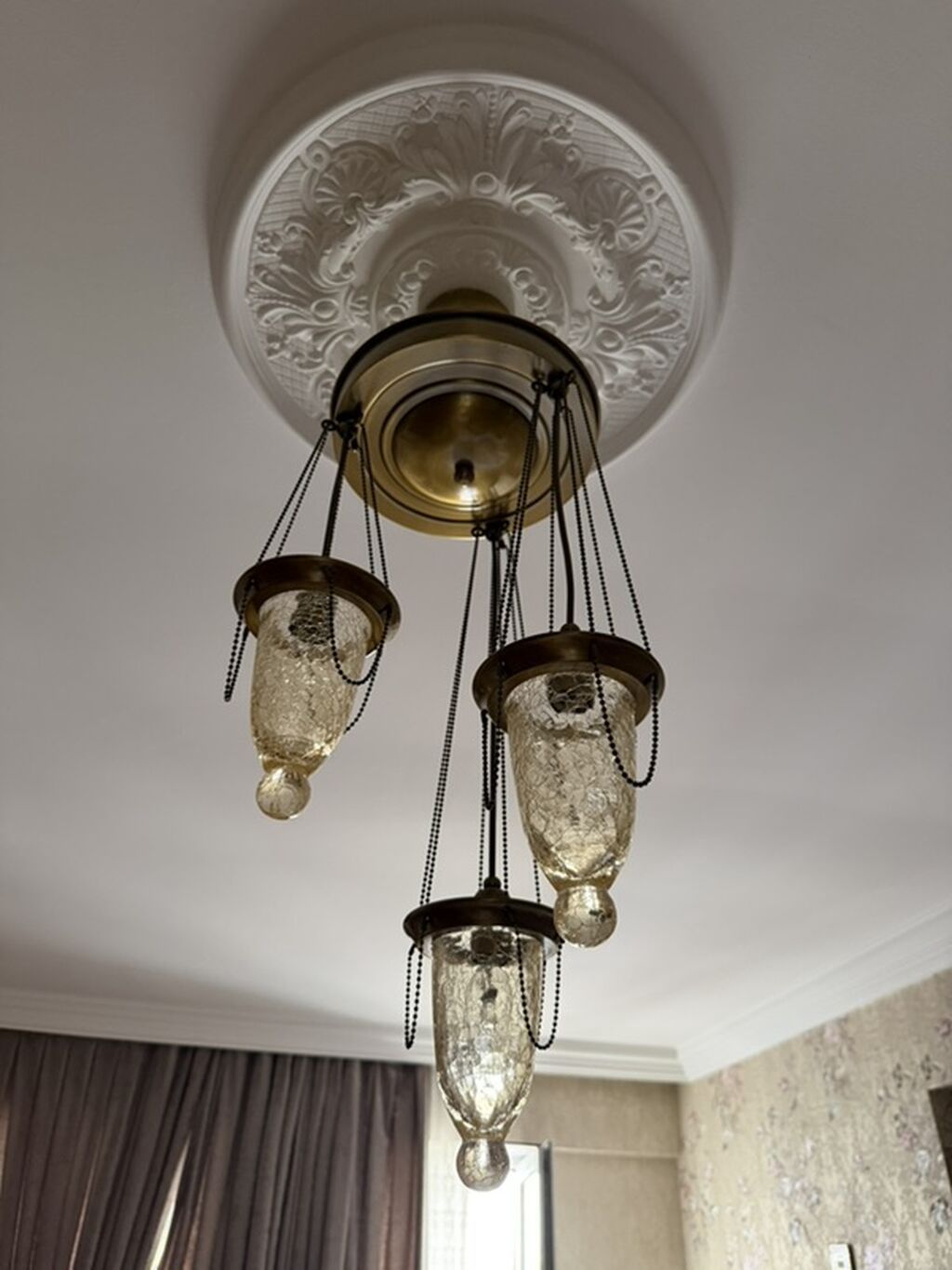 Çılçıraq, 3 lampa — İşıqlandırma, Bakı