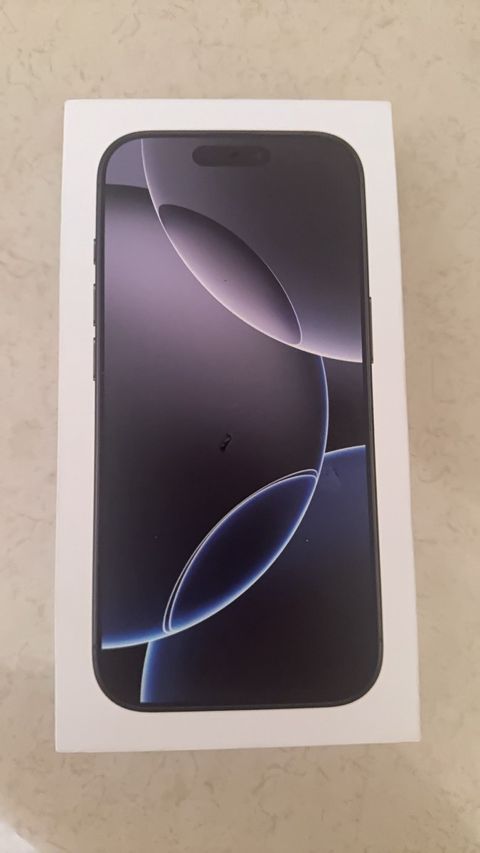Apple iPhone 16 Pro Black Titanium 128GB/8GB — Bakı