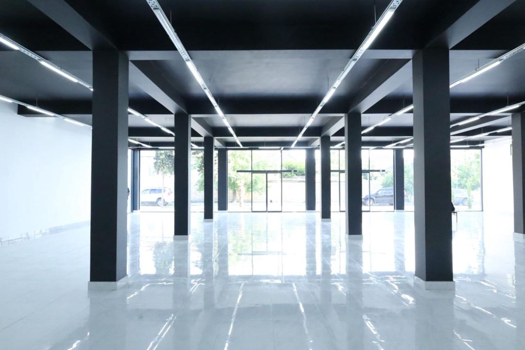 İcarəyə verilir obyekt 690 m² — Əmlak, Yevlax (2)