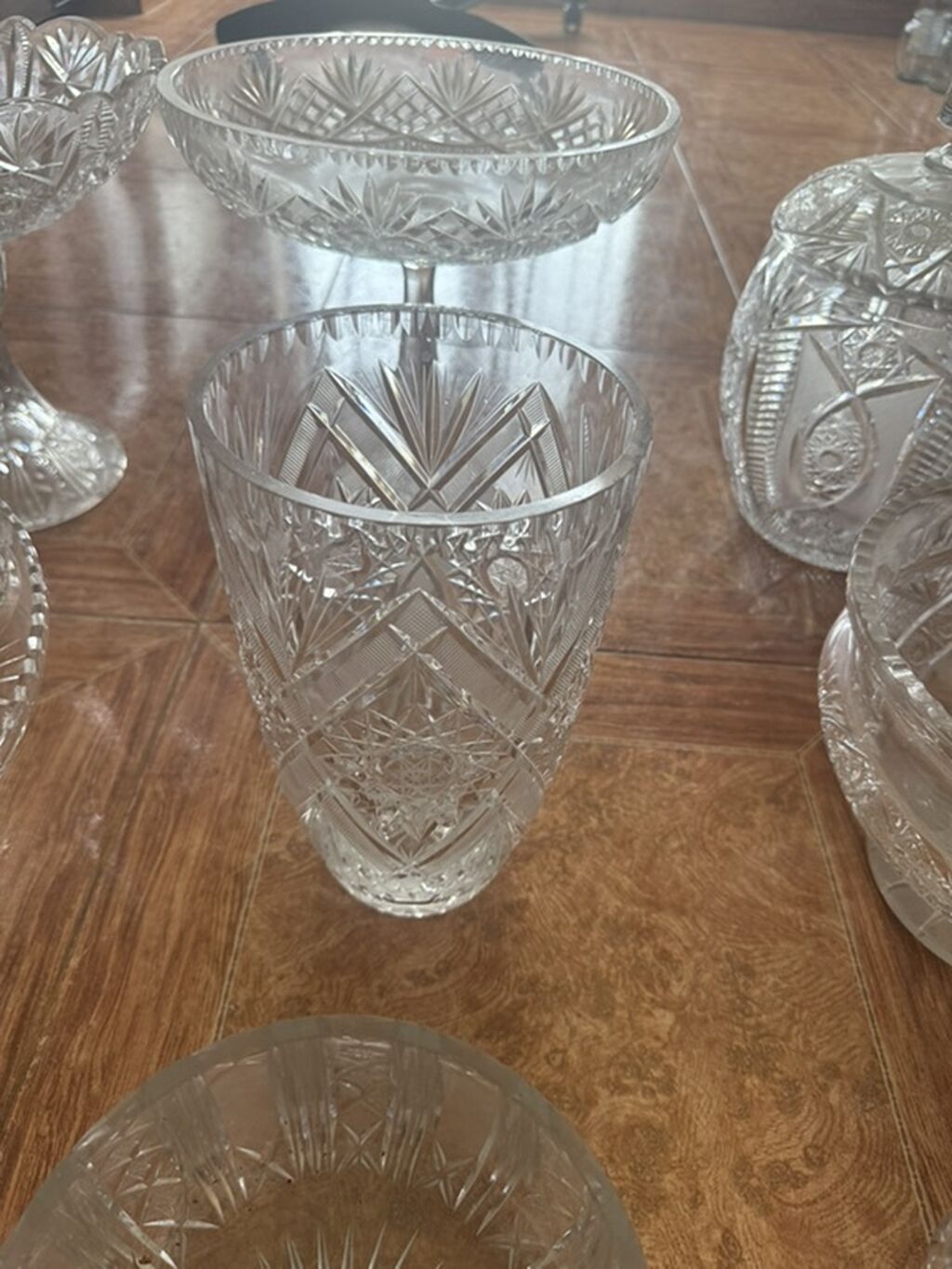 Kəsilmiş naxışlı şüşə/kristal qabaq-üstlər dəsti - Müxtəlif ölçü və — Mallar, Bakı (6)