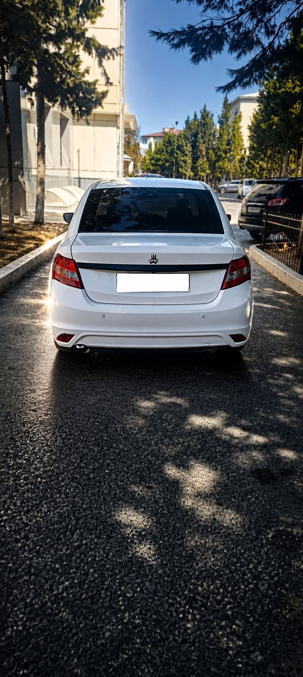 Saipa Saina – 4 qapılı şəhər sedanı Xüsusiyyətlər: - Rəng: ağ - — Avtomobillər, Sumqayıt (2)