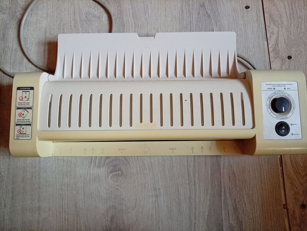 Deli 3892 laminator — az işlənmiş, ideal vəziyyətdə — Ofis texnikası və istehlak malları, Bakı (2)