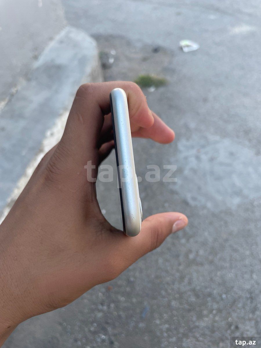 Apple iPhone 11 White 128GB/4GB — Telefonlar və qadjetlər, Bakı (5)