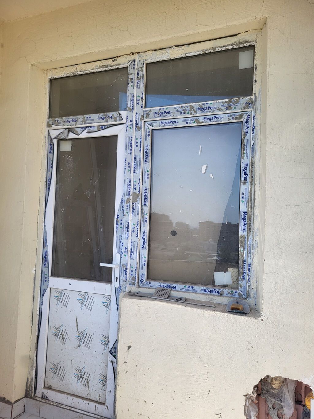 Qapı–pəncərə dəsti - Material: plastik (PVC), MegaPen profili - Şüşə — Mallar, Bakı