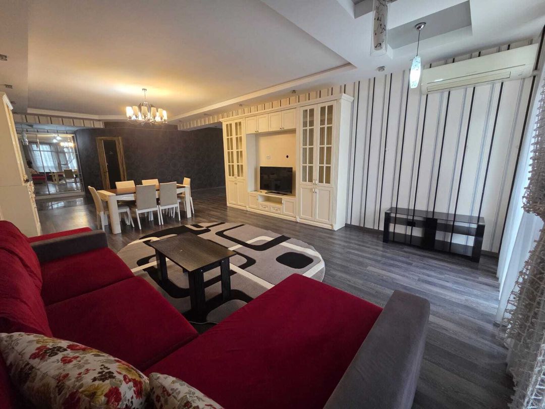 3-otaqlı yeni tikili kirayə verilir, Neftçilər m., 165 m² — Daşınmaz əmlak, Bakı