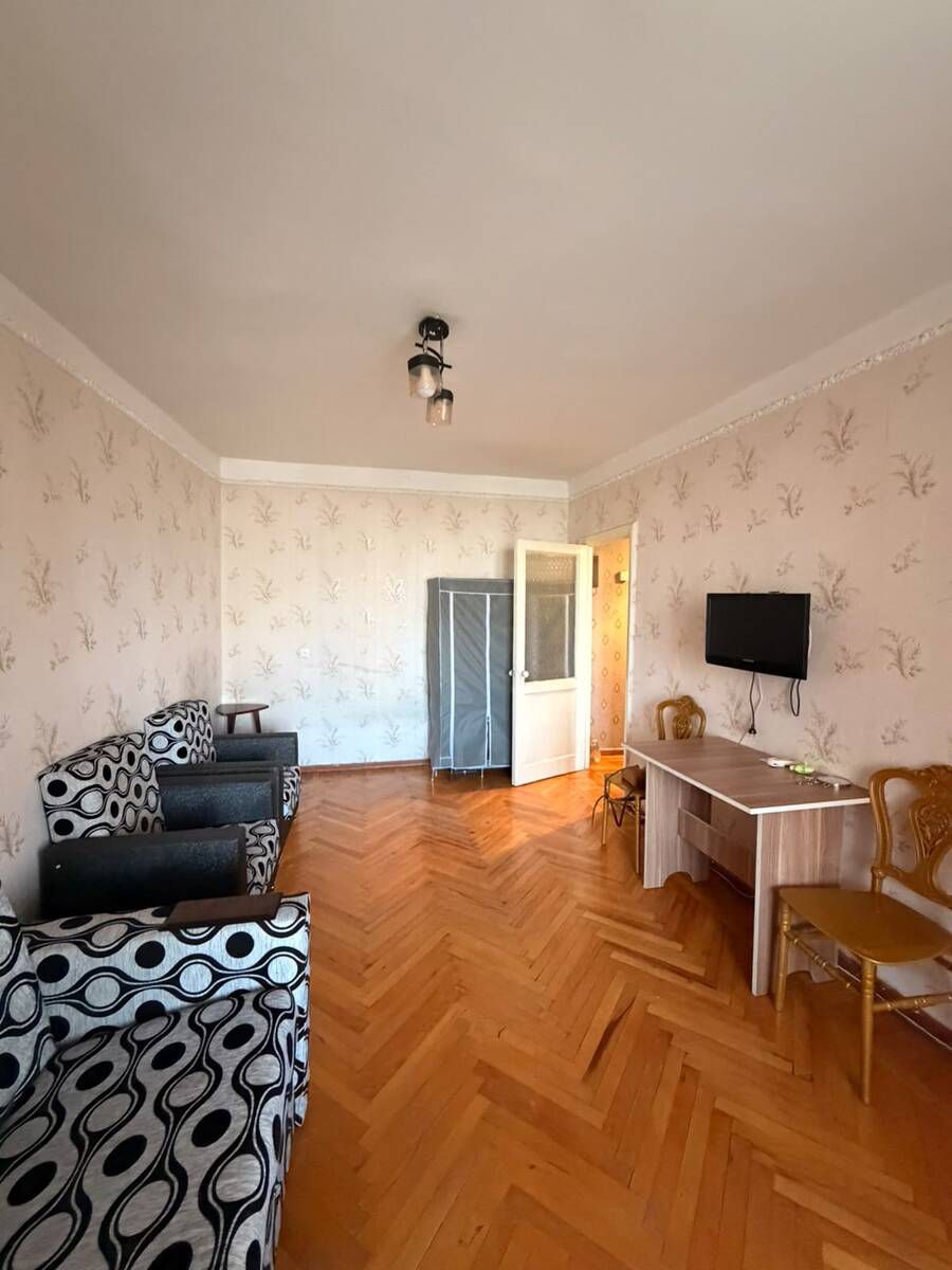 İcarəyə verilir 1 otaqlı köhnə tikili 40 m² — Mənzil, Bakı (6)