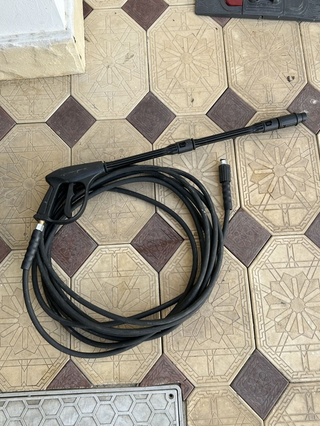 Black & Decker PWT1000SPM yüksək təzyiqli yuyucu - Güclü — Biznes və avadanlıq, Gəncə (3)