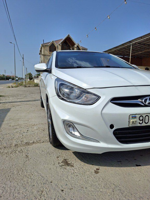 Hyundai Accent, 1.4 L, 2011 il, 206 000 km — Avtomobillər, Bakı (5)