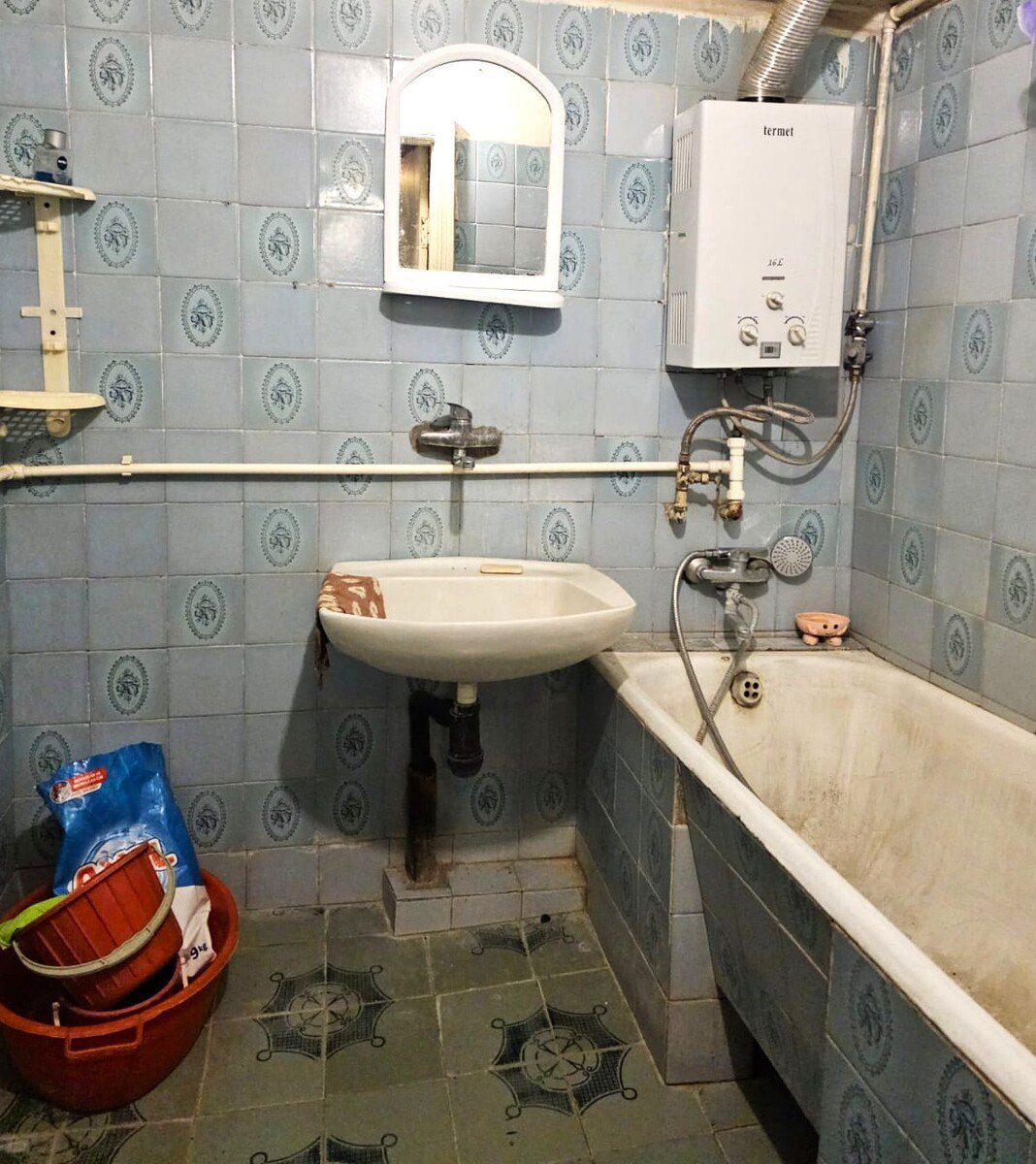 Satılır 2 otaqlı köhnə tikili 70 m² — Mənzil, Bakı (8)
