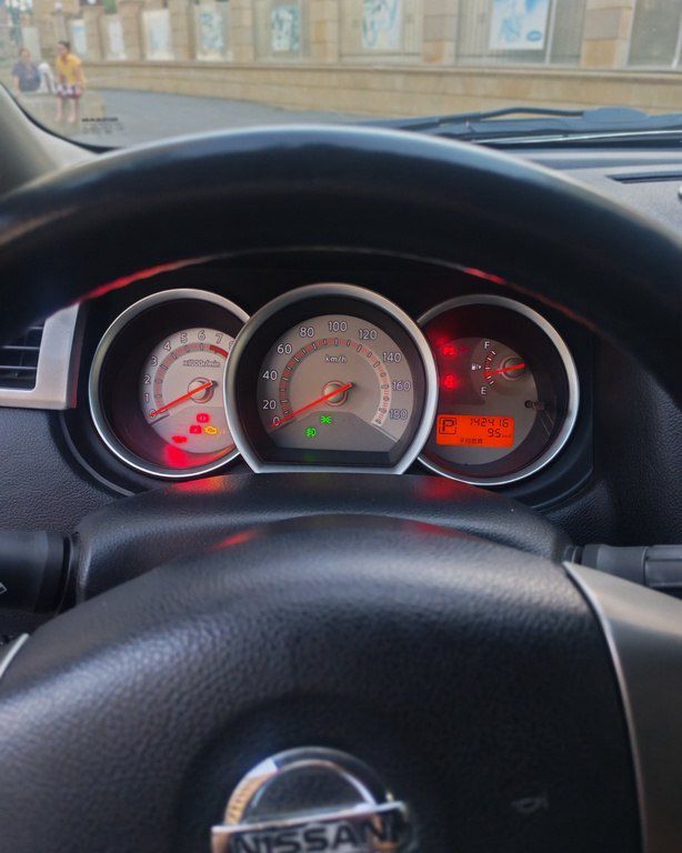 Nissan Tiida, 1.5 L, 2012 il, 140 000 km — Avtomobillər, Bakı (4)
