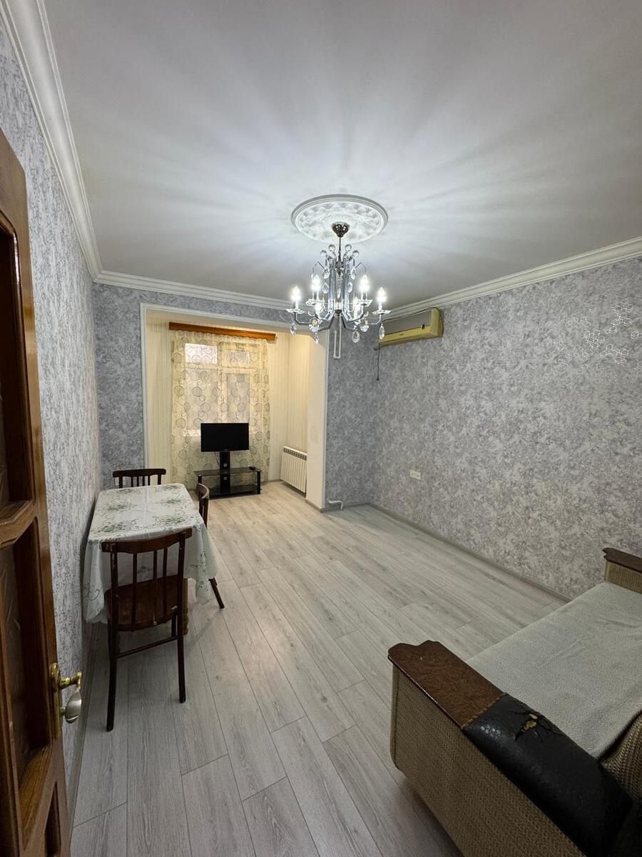 Satılır 1 otaqlı köhnə tikili 38 m² — Mənzil, Bakı