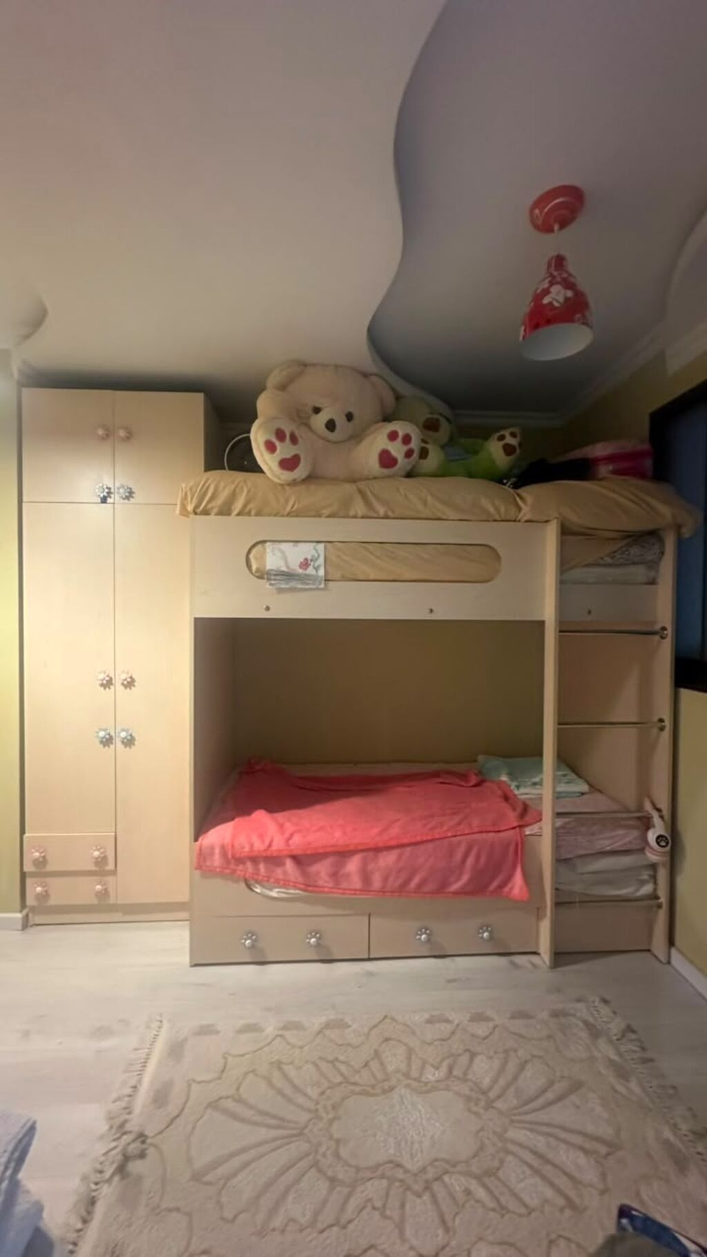 *Ìkimertebe çarpayi satilir* *💸qiyməti 400₼* *🏠ünvan Hezi Aslanov — Mebel, Bakı