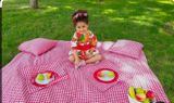 Piknik dəsti – qırmızı-ağ dama naxışlı - Geniş piknik yorğanı — Mallar