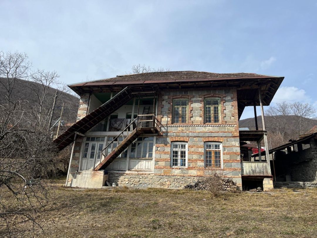 Həyət evi, Şəki ş. — Daşınmaz əmlak, Şəki (6)
