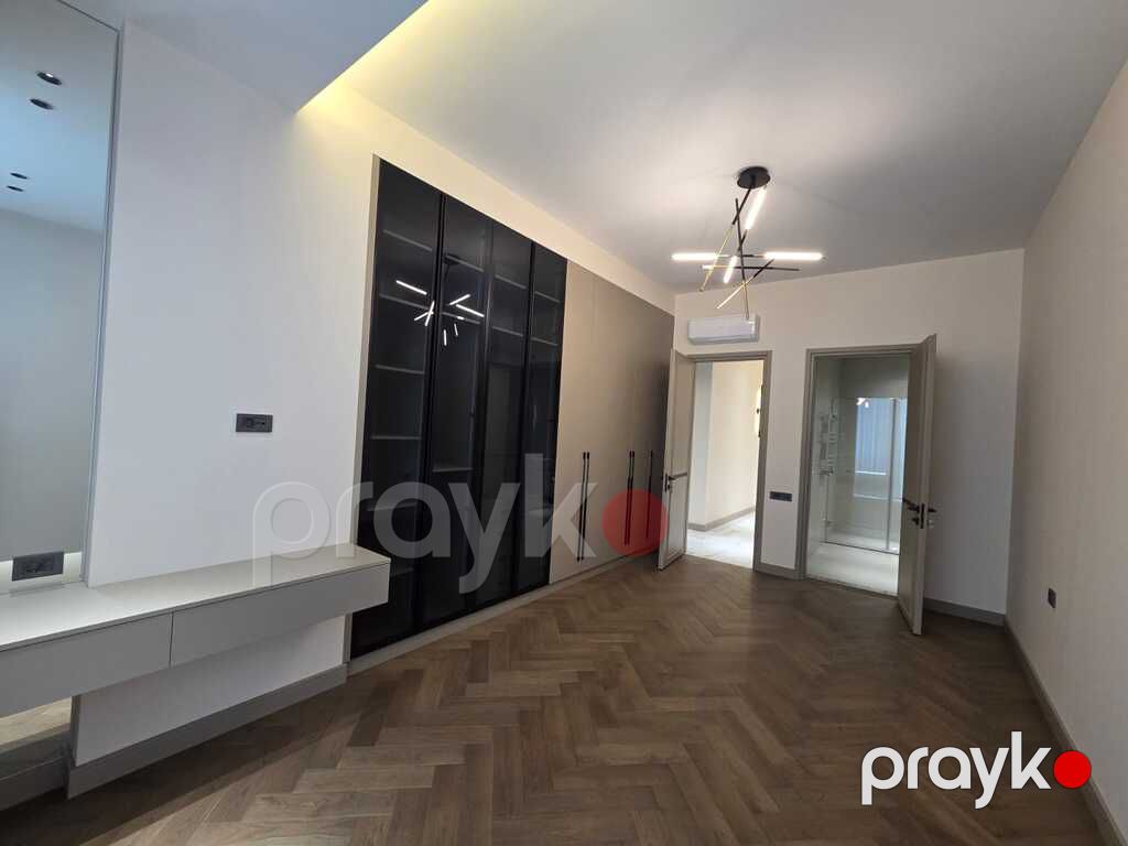 Satılır 4 otaqlı yeni tikili 200 m² — Mənzil, Bakı (10)