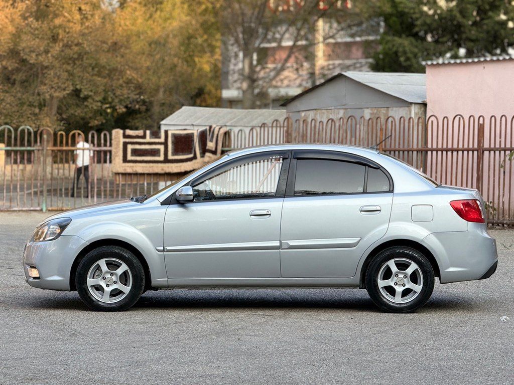 Kia Rio, 1.5 L, 2010 il, 267 000 km — Avtomobillər, Bakı (4)