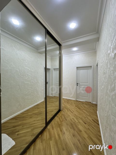 Satılır 3 otaqlı yeni tikili 102.5 m²