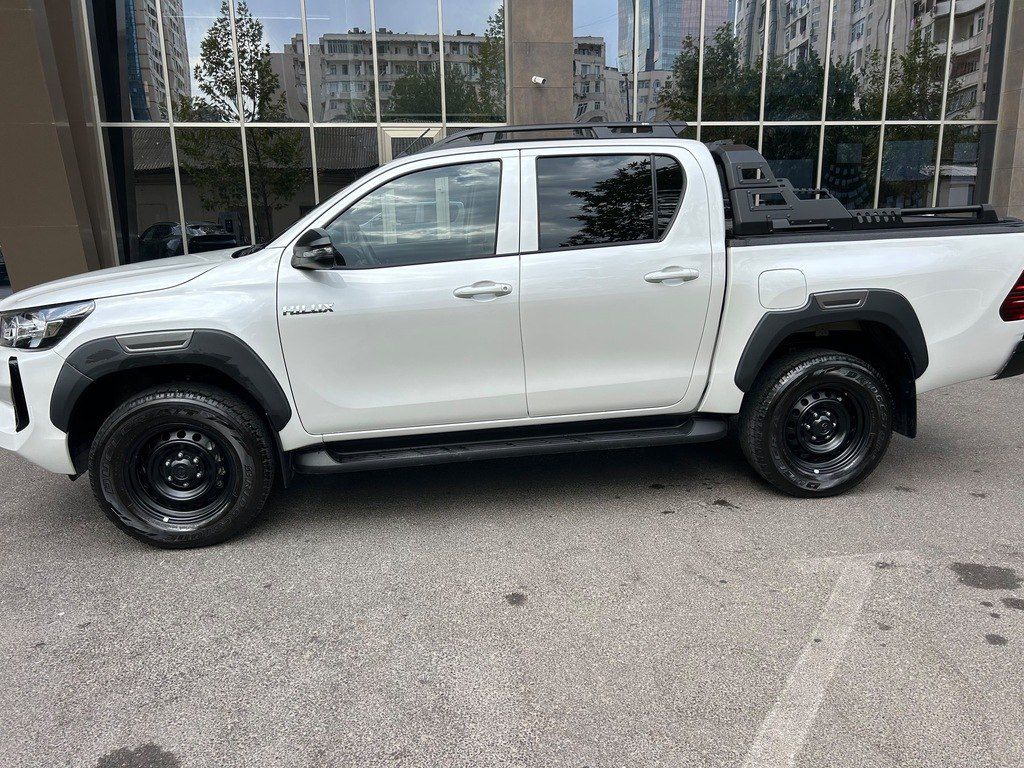 Toyota Hilux, 2.4 L, 2024 il, 15 000 km — Avtomobillər, Bakı (2)