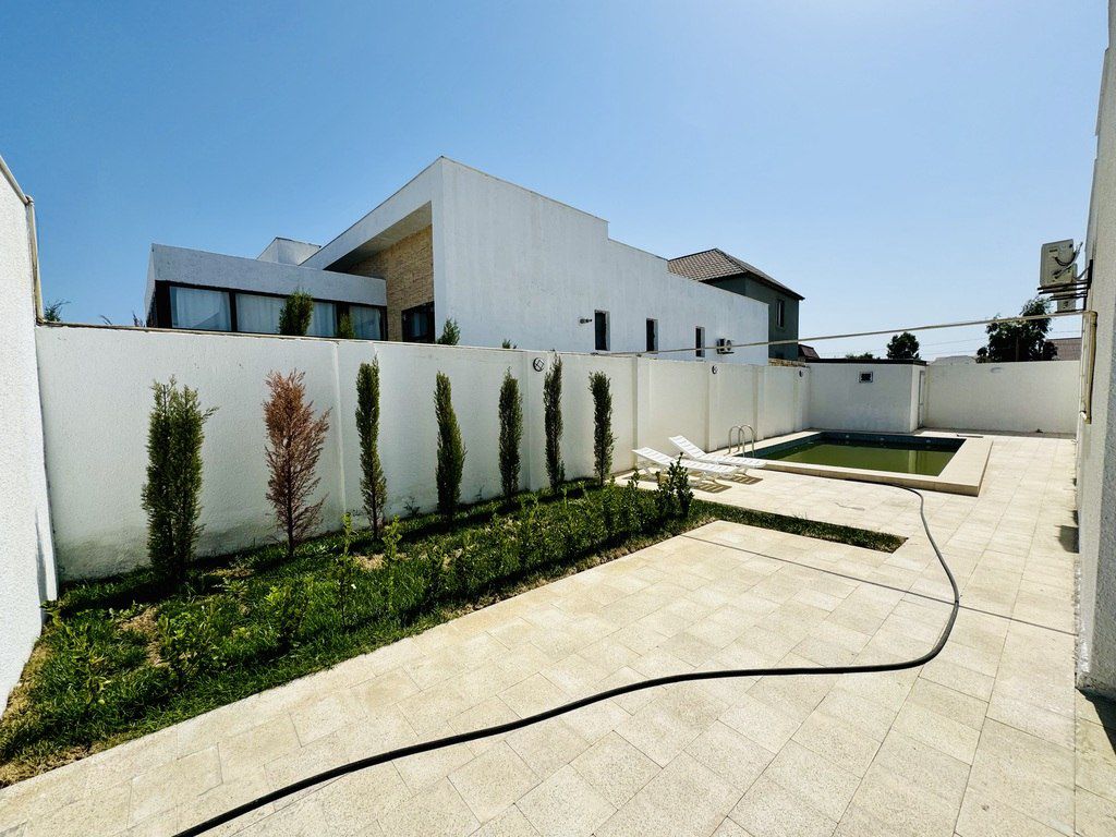 Satılır 5 otaqlı həyət evi/bağ evi 250 m² — Ev, villa, Bakı (7)