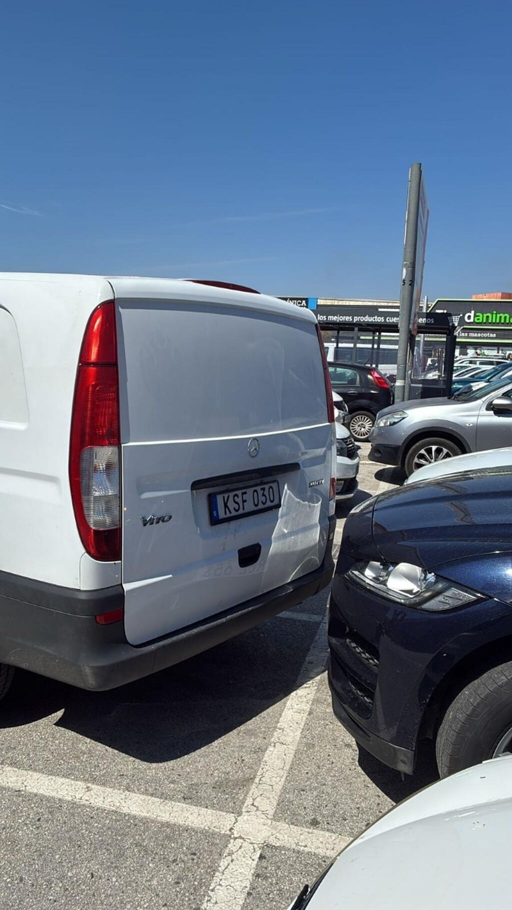 Mercedes-Benz Vito yük/furqon.prabeq 180 000 Xüsusiyyətlər: - Kuzov — Yük maşınları, Lənkəran (2)