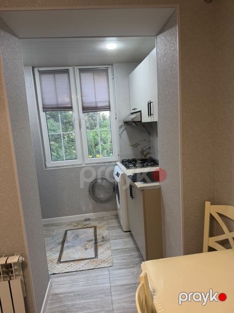 İcarəyə verilir 2 otaqlı köhnə tikili 50 m²