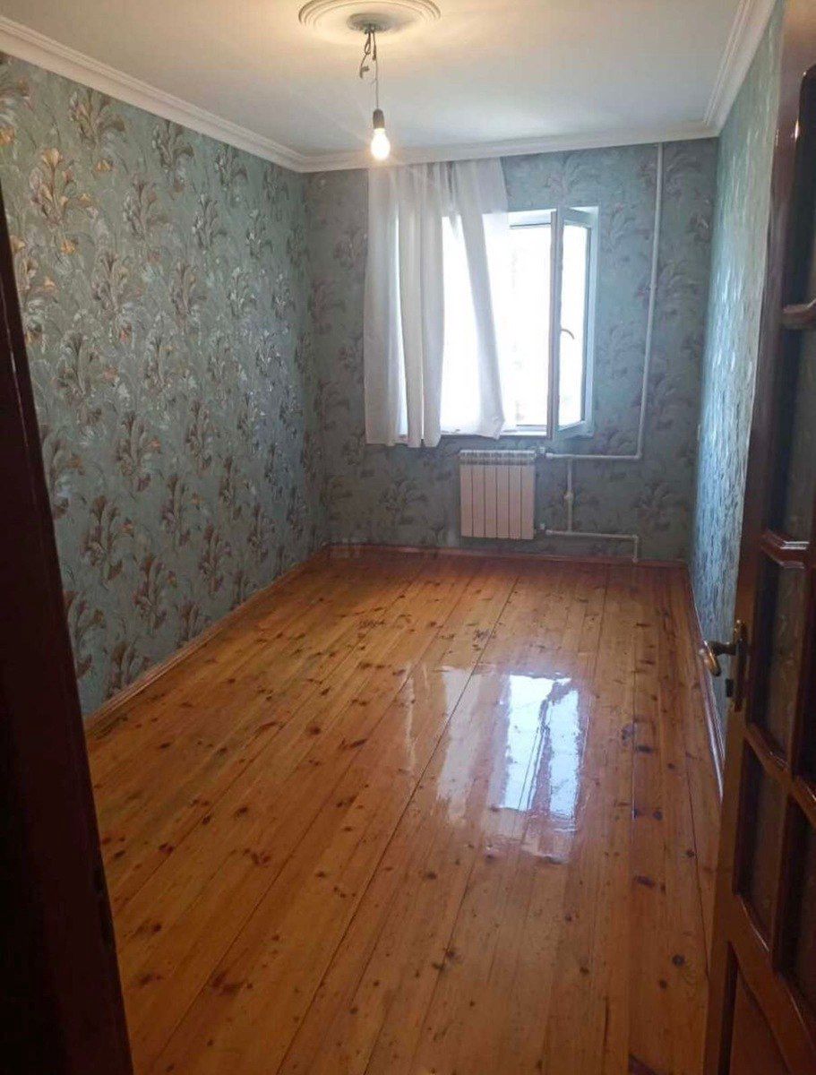 Satılır 4 otaqlı köhnə tikili 90 m² — Mənzil, Bakı (8)
