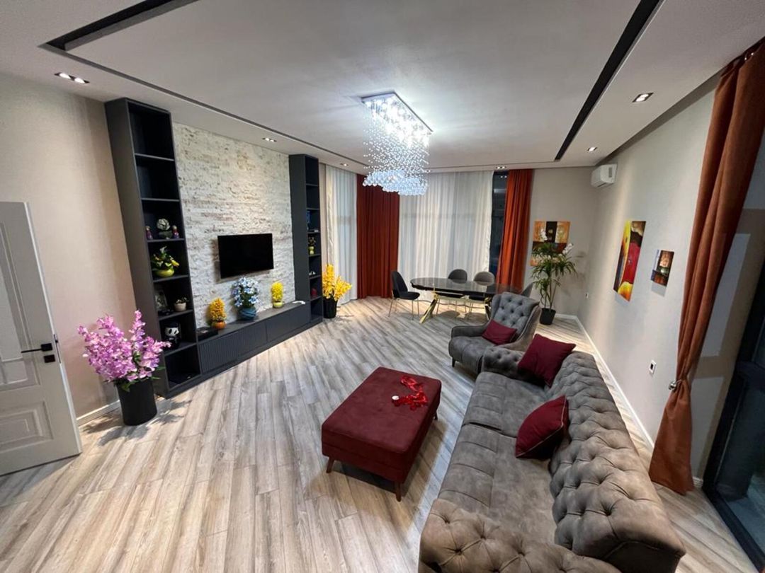İcarəyə verilir 5 otaqlı həyət evi/bağ evi 320 m² — Ev, villa, Bakı (9)