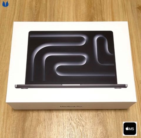 Apple Macbook Pro 16.2 M5 Pro 24/1Tb Space Black — Bakı