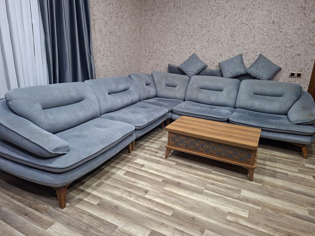 Künc divan və jurnalni. 930 AZN . ideal vəziyyətdədi ölçü 2.65 .2.75 — Mebel, Bakı