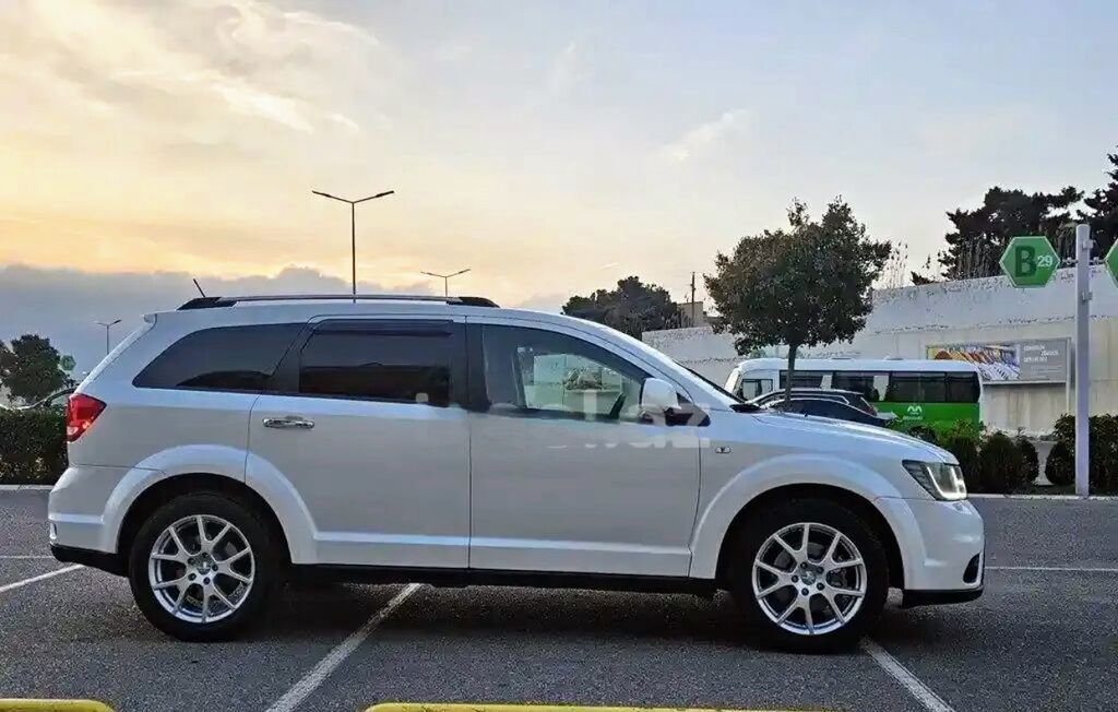 Dodge Journey: 3.6 l | 2012 il 340000 km — Avtomobillər, Bakı (2)