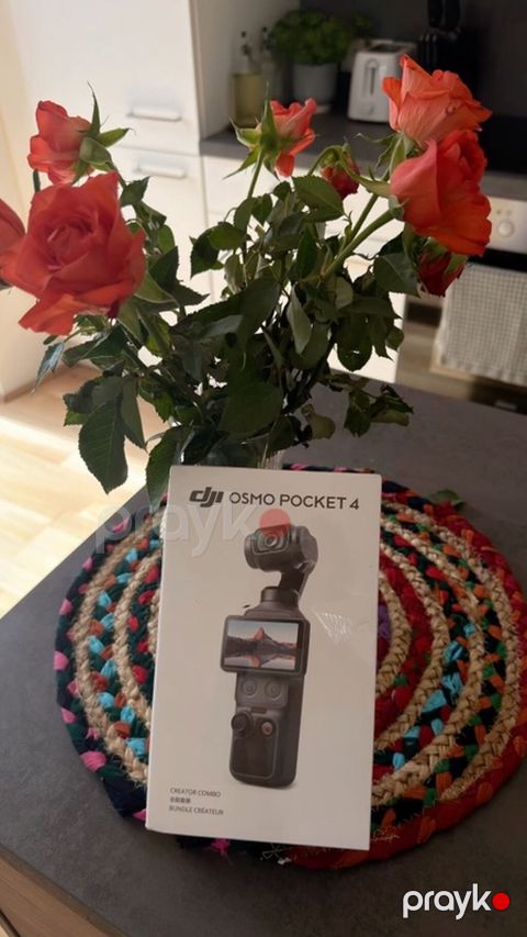 DJI Osmo Pocket 4 – Creator Combo - Cib ölçüsündə 3 oxlu — Bakı