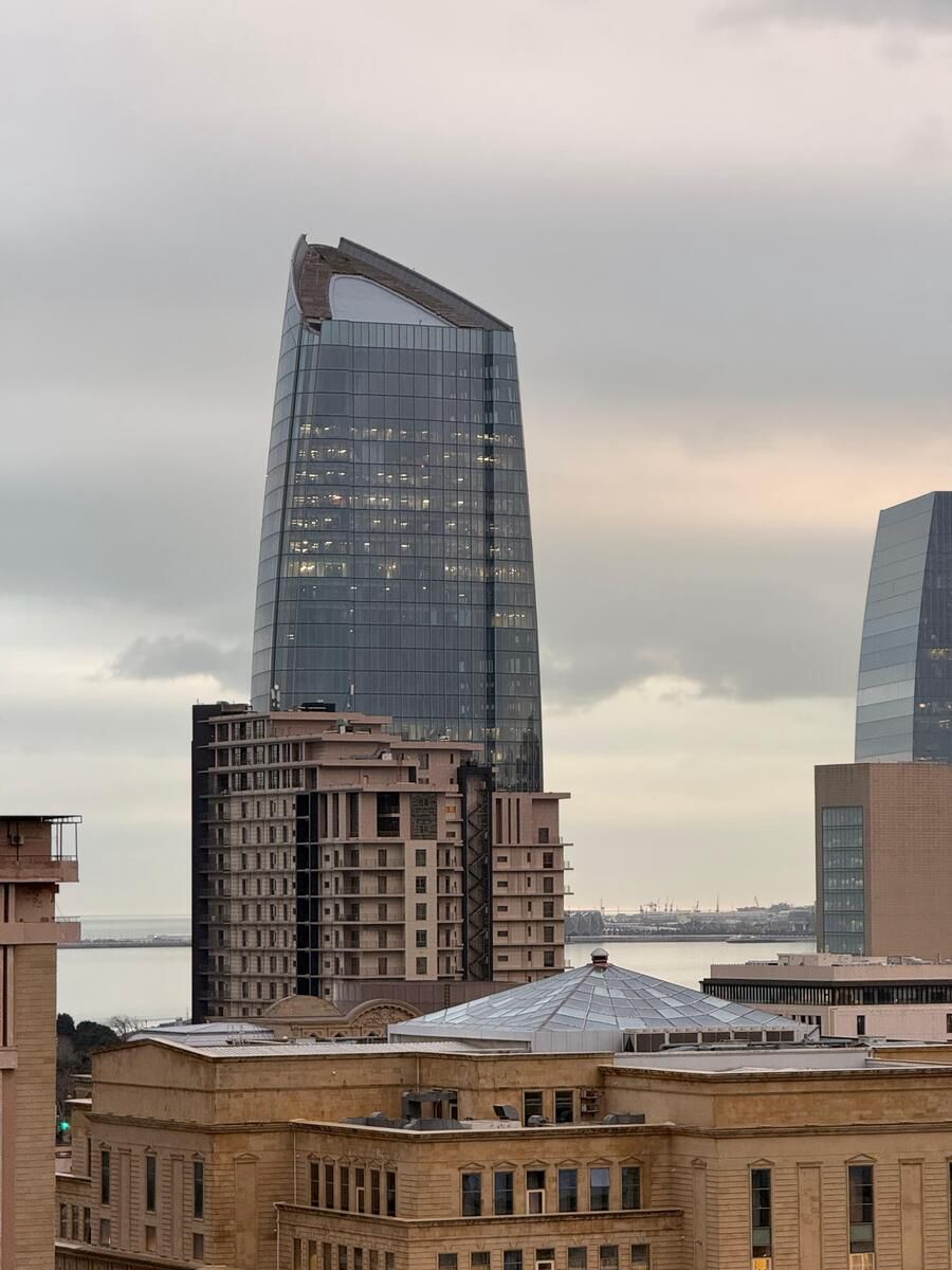 Satılır 4 otaqlı yeni tikili 179 m² — Mənzil, Bakı (2)