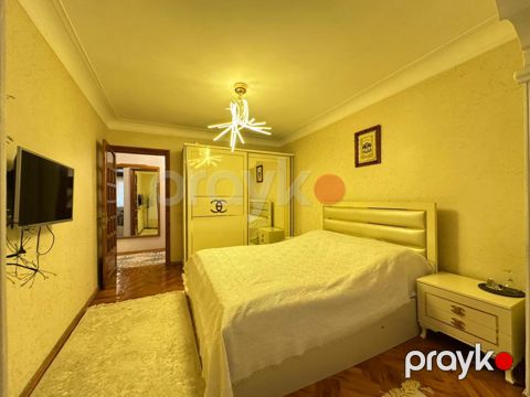 Satılır 3 otaqlı köhnə tikili 70 m²