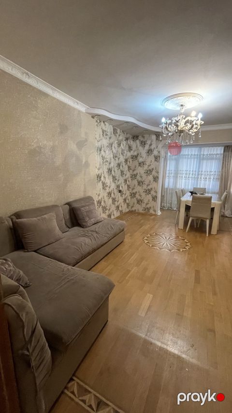 Satılır 2 otaqlı köhnə tikili 47 m²