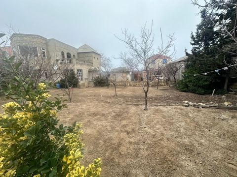 Həyət evi, Corat qəs., 19 sot, 2 mərtəbə, dəniz yaxınlığında