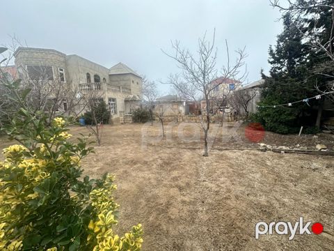 Həyət evi, Corat qəs., 19 sot, 2 mərtəbə, dəniz yaxınlığında