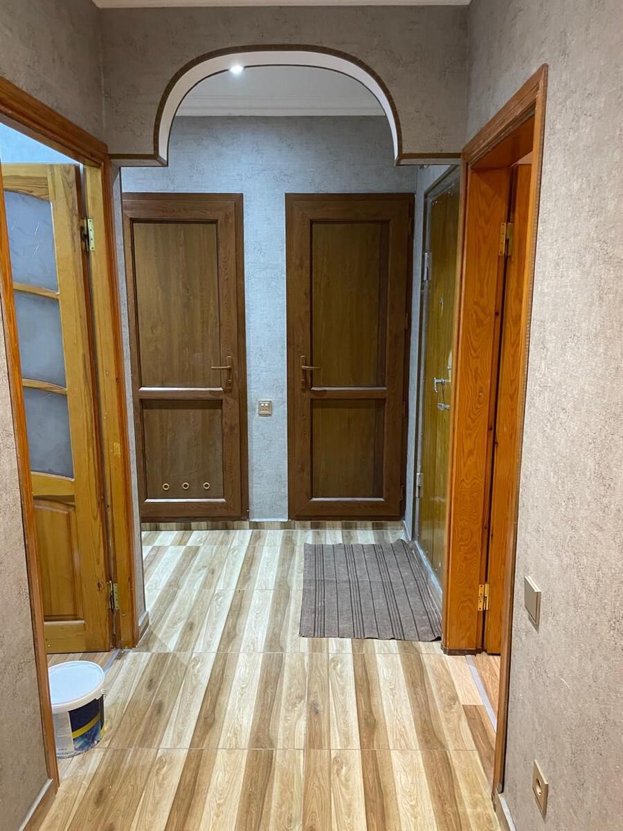 İcarəyə verilir 1 otaqlı köhnə tikili 89 m² — Mənzil, Bakı (6)