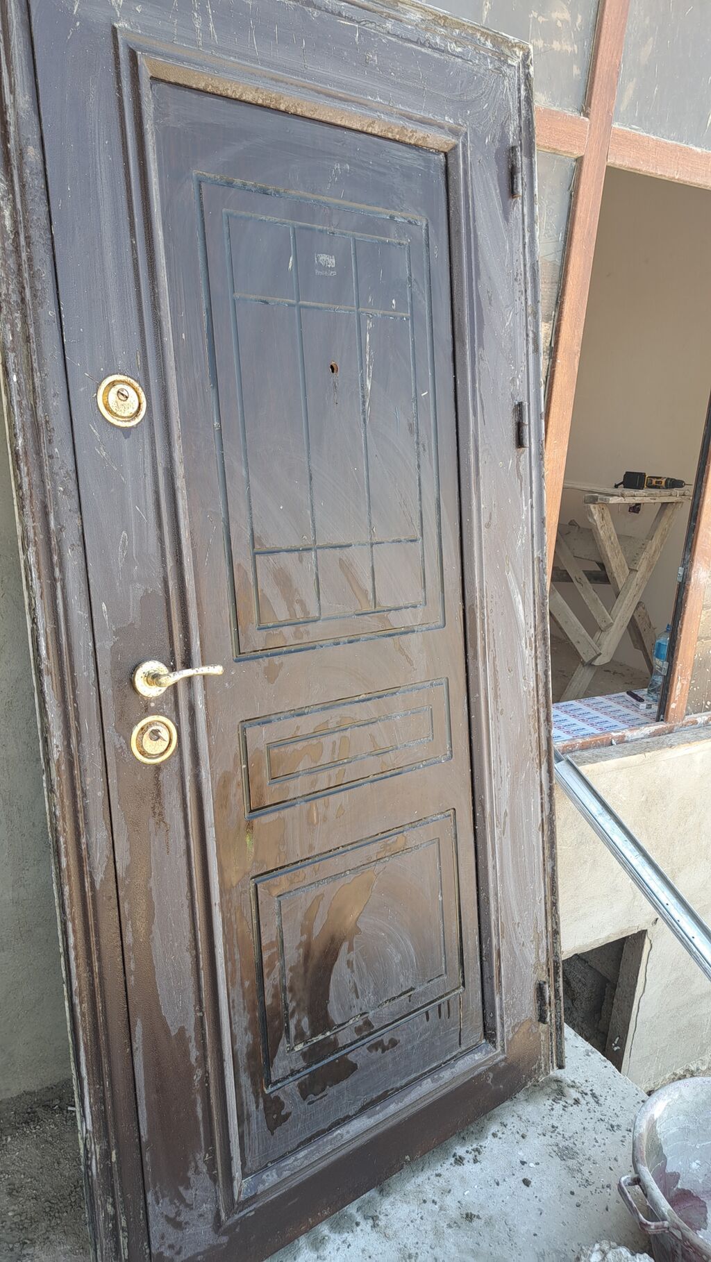 Dəmir giriş qapısı - Material: möhkəm metal/dəmir konstruksiya - — Mallar, Bakı