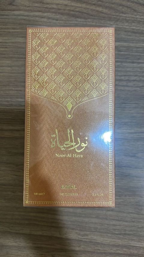 Məhsul: Ajmal Noor Al-Haya Eau de Parfum - Həcm: 100 ml (3.4 fl. oz)