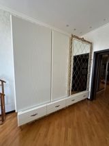 Dolab. 300azn. ideal veziyyetde. Tecili evden cixmalidir. Ünvan — Furniture