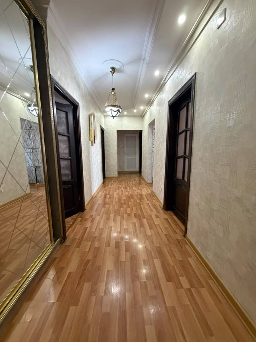 Satılır 5 otaqlı köhnə tikili 120 m² — Mənzil, Bakı (9)
