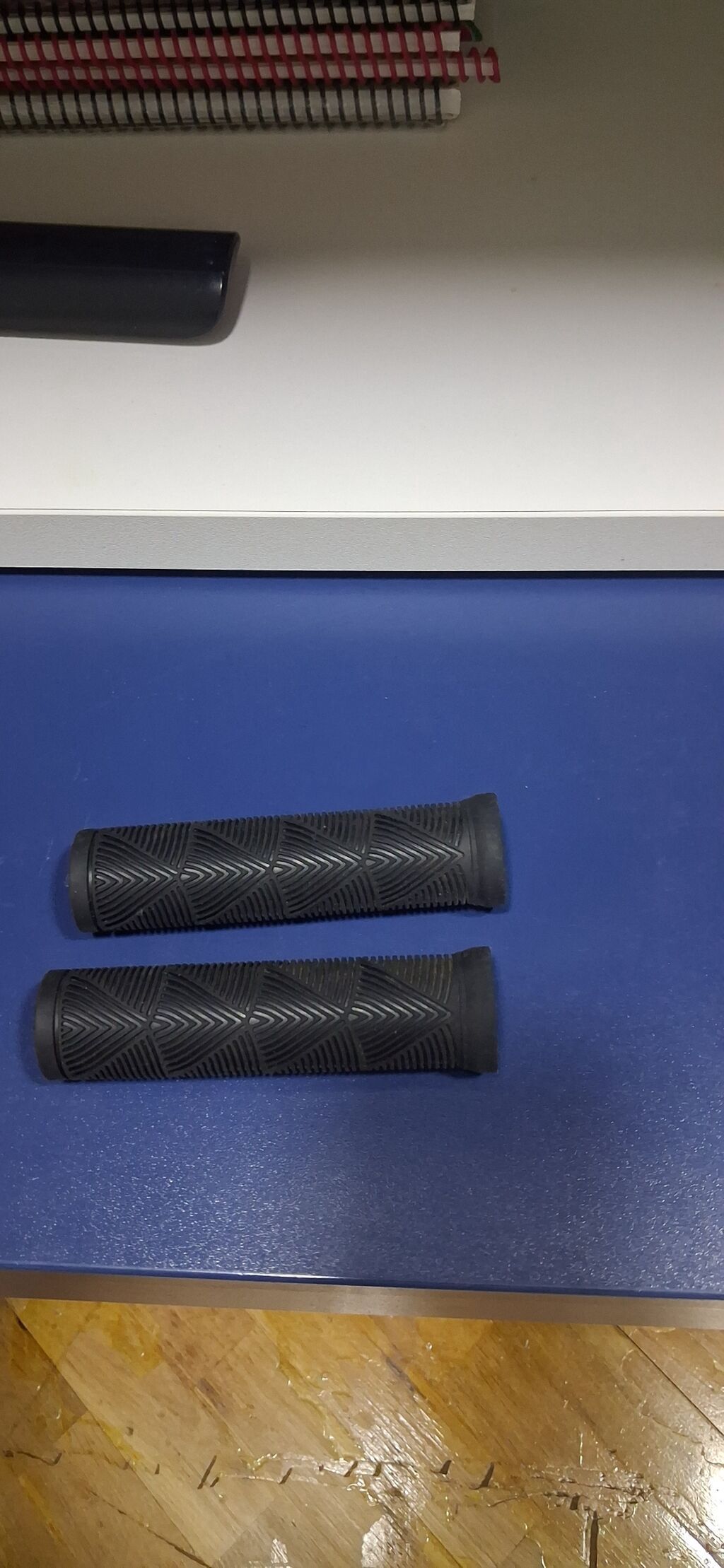 Velosiped sükanı üçün rezin qollar (2 ədəd) - Material: yumşaq — Mallar, Bakı
