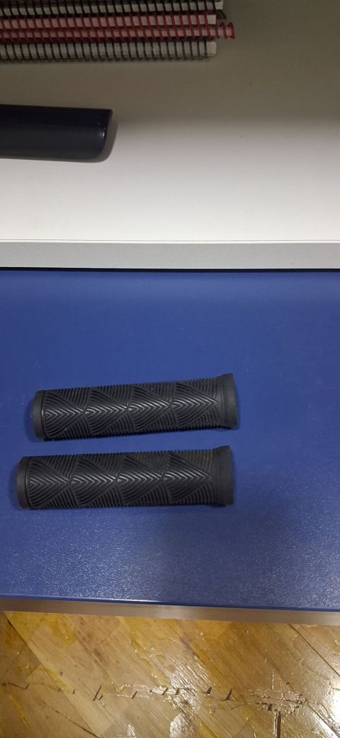 Velosiped sükanı üçün rezin qollar (2 ədəd) - Material: yumşaq